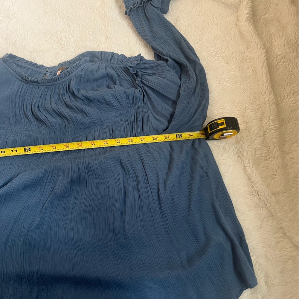 Free People Kelsey Blue Bell Sleeve Pleated Blouse Summer Endless size S - Picture 8 of 11